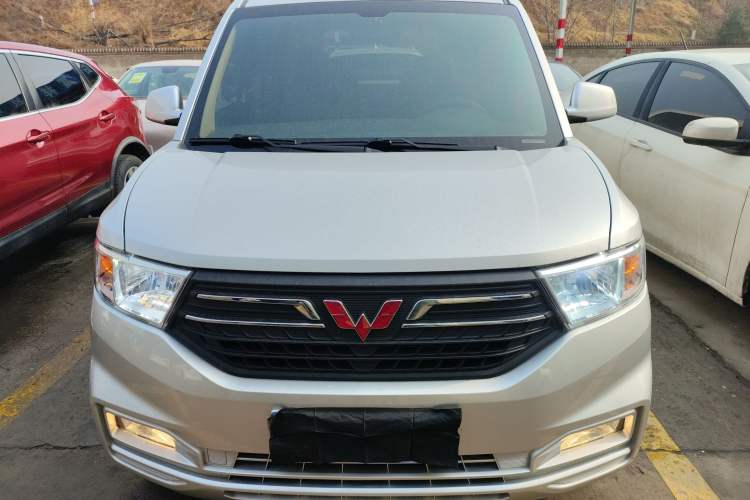 Used Wuling Hongguang V 2022 1.5L Enjoy Edition Electric-Powered LAR