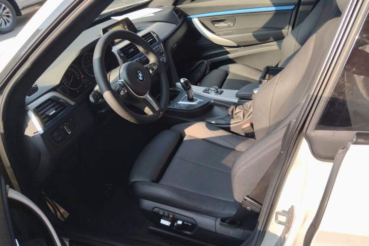 Used BMW 3 Series GT 2017 320i M Sport
