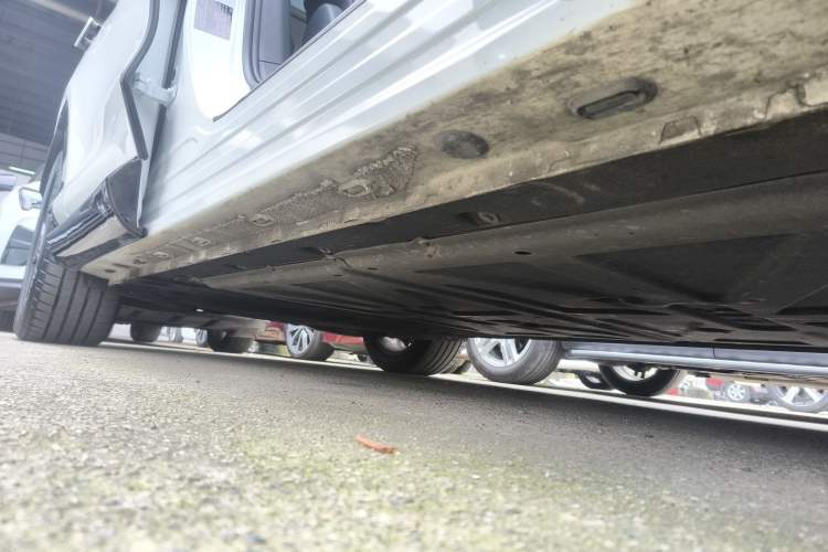 Used  LS7 2023 90 kWh Elite All-Wheel-Drive Version
