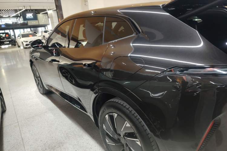 Used  07 2024 Pro+ All-Electric Version
