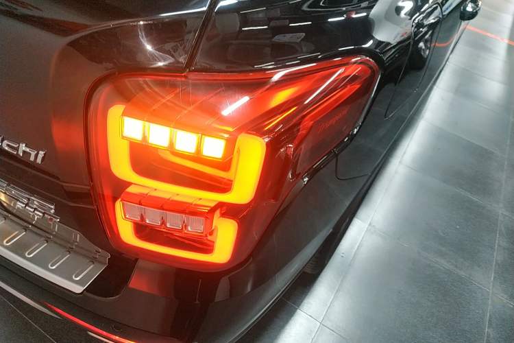 Used GAC Trumpchi GS8 2017 320T Two-Wheel Drive Luxury Smart Connectivity Version (7 Seats)