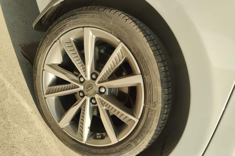 Used Geely Auto Emgrand GT New Energy 2018 1.5T PHEV Yao Ling Edition
