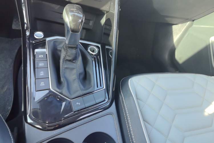 Used Volkswagen Tayron 2023 300TSI Two-Wheel-Drive Luxury Plus Advanced Edition