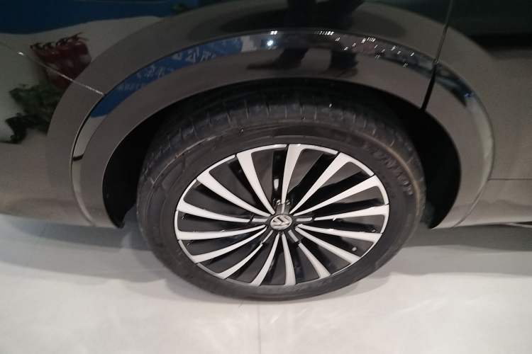 Used Volkswagen Viloran 2024 380TSI Premium Edition