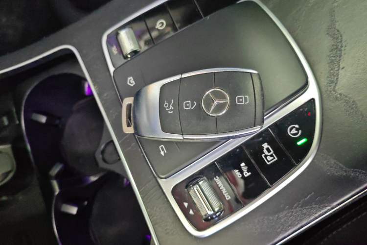 Used Mercedes-Benz C-Class 2021 C 200 L Fashion Edition Sport Version
