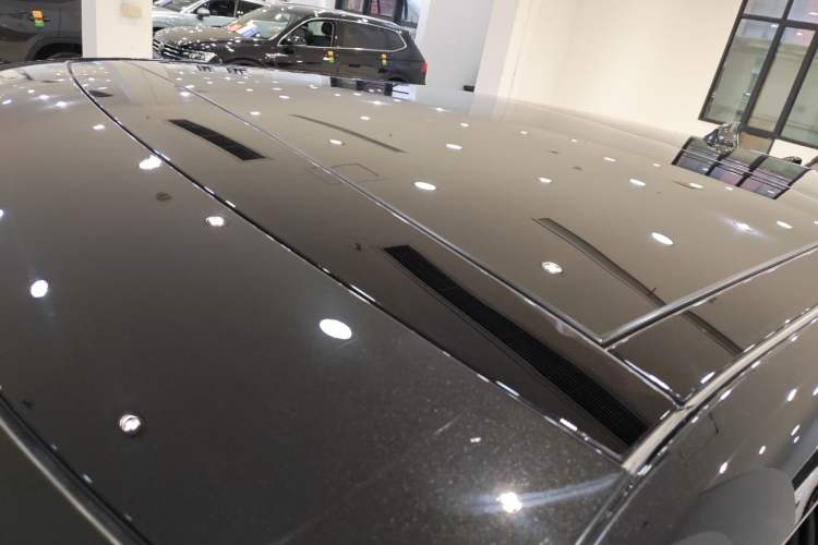 Used Land Rover Range Rover Evoque 2021 Range Rover Velar 249 PS R-Dynamic S Performance Edition
