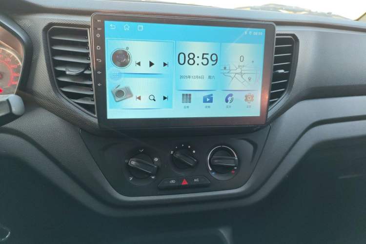 Used Wuling Hongguang V 2022 1.5L Jingqu Edition Electric-Assist LAR
