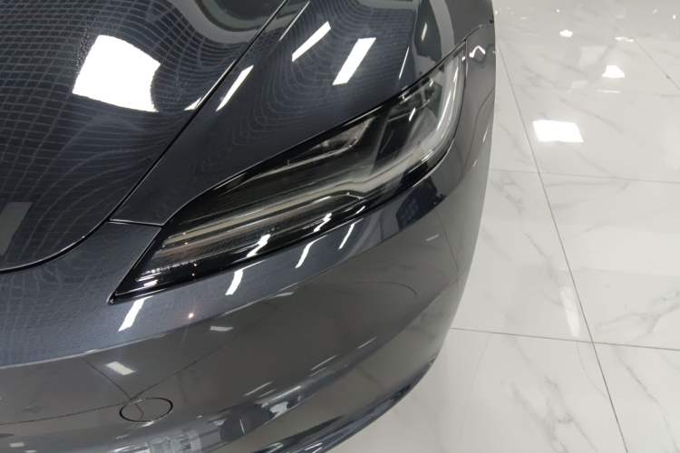 Used Tesla Model 3 2025 Rear-Wheel-Drive Version
