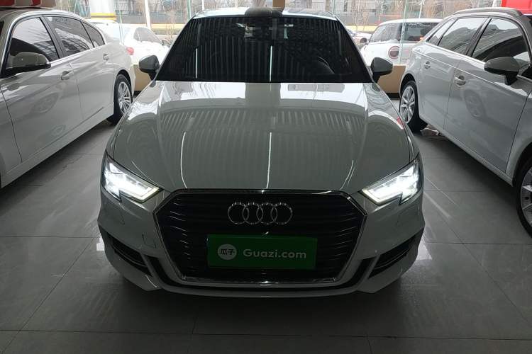 Used Audi A3 2019 Sportback 35 TFSI Fashion Edition China VI Emission Standard