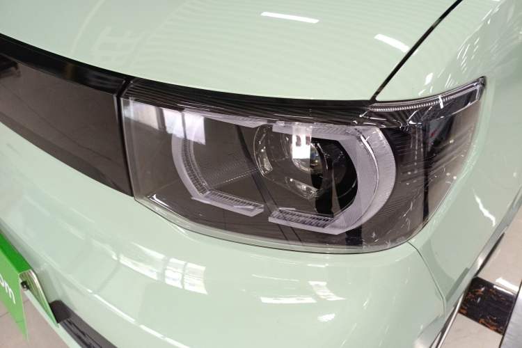 Used Wuling Hongguang MINIEV 2021 Macaron Premium Model – Lithium Iron Phosphate
