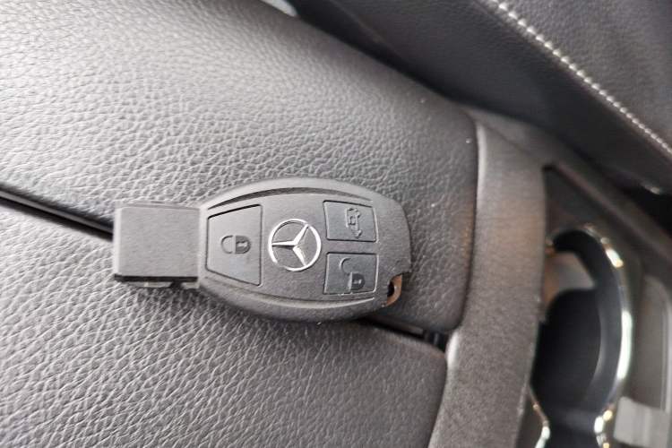 Used Mercedes-Benz Vito 2021 2.0T Business Version 7 Seats