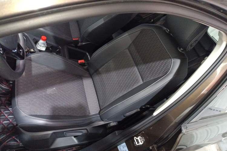 Used Volkswagen Tiguan L 2018 330TSI Automatic Two-Wheel Drive Luxury Edition
