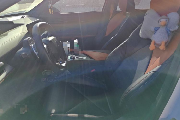 Used Changan UNI-V 2022 1.5T Prestige Version
