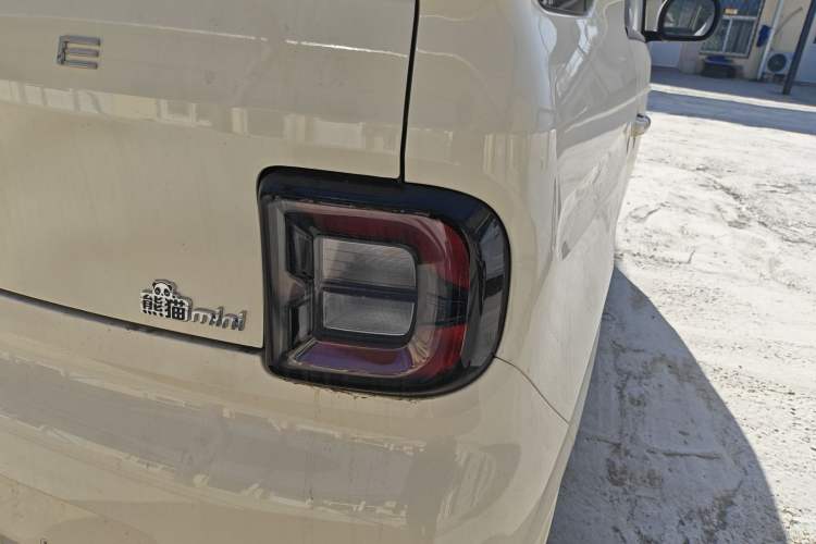 Used  Panda 2025 210 km – Yuanqi Bear
