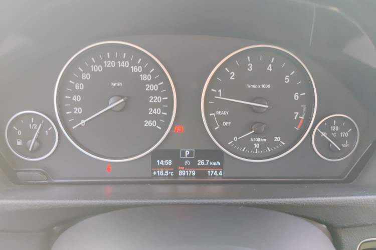 Used BMW 3 Series 2016 320Li Ambition Model
