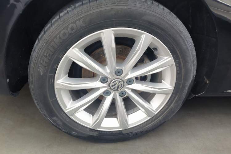 Used Volkswagen Passat 2017 330TSI DSG Luxury Edition
