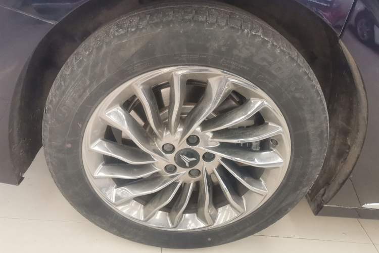 Used VOYAH Dream 2024 PHEV Ultra-Long Range Flagship Edition