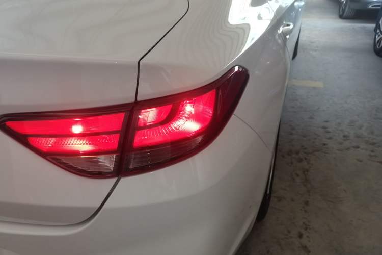 Used Hyundai Celesta 2020 1.6L Automatic GL Enjoyable Edition