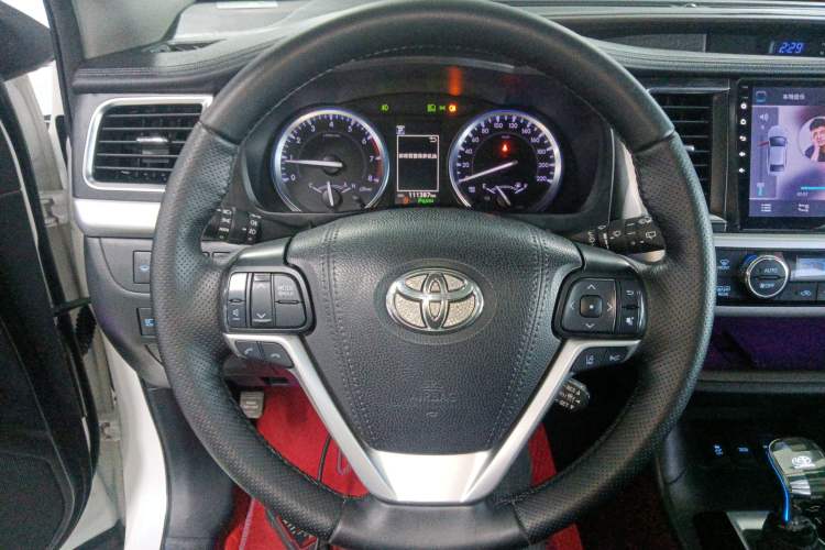 Used Toyota Highlander 2018 2.0T Four-Wheel Drive Supreme Edition 7-Seater China VI
