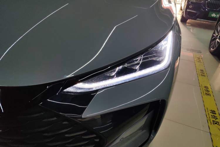 Used BYD Tang New Energy 2025 DM-i 115KM Flagship Model
