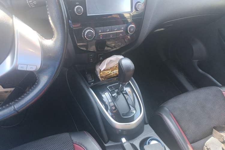 Used Nissan Qashqai 2017 2.0L CVT Smart Enjoyment Version China V Standard
