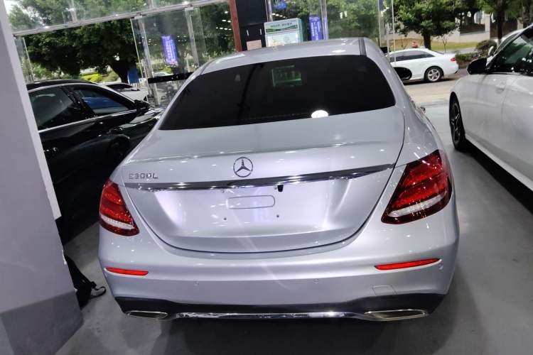 Used Mercedes-Benz E-Class 2018 Facelift E 200 L Sport Edition
