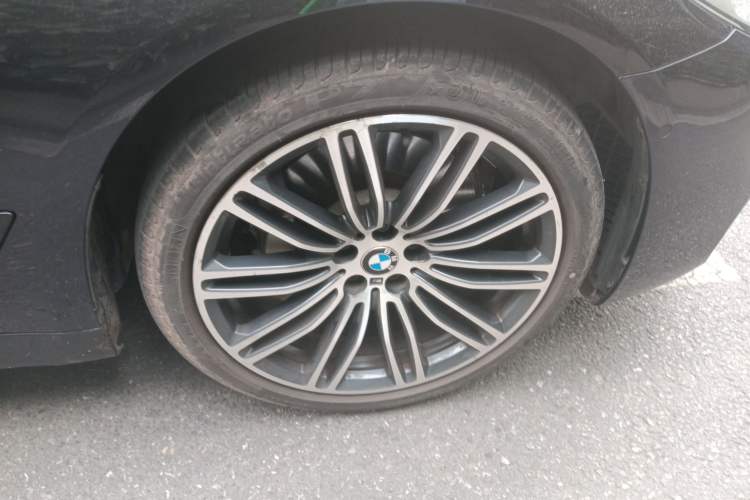 Used BMW 5 Series 2018 Restyled 530Li Luxury Edition M Sport Package
