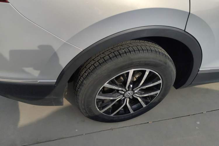 Used Volkswagen Tiguan L 2018 330TSI Automatic Two-Wheel Drive Luxury Edition