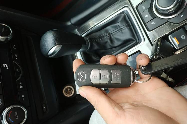 Used Mazda Mazda 3 Axela 2019 Cloud-Controlled Sedan 1.5L Automatic Luxury Model China VI Standard