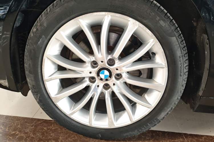 Used BMW 5 Series 2014 525Li Luxury Design Package