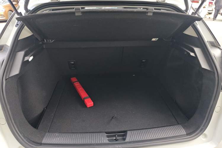 Used MG 4 EV 2022 425 km Luxury Edition
