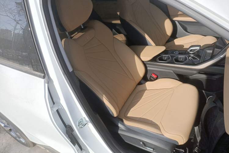 Used Geely Auto FX11 2023 1.5TD DCT Prestige Edition
