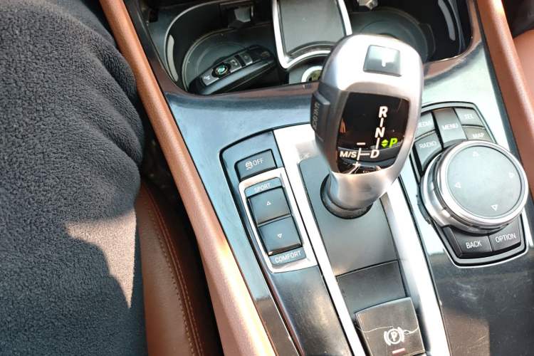 Used BMW 5 Series GT 2015 528i Leading Model