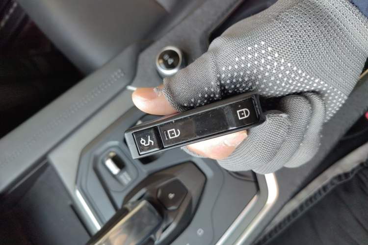 Used Lynk & Co 01 2021 2.0TD Two-Wheel-Drive Pro Trim