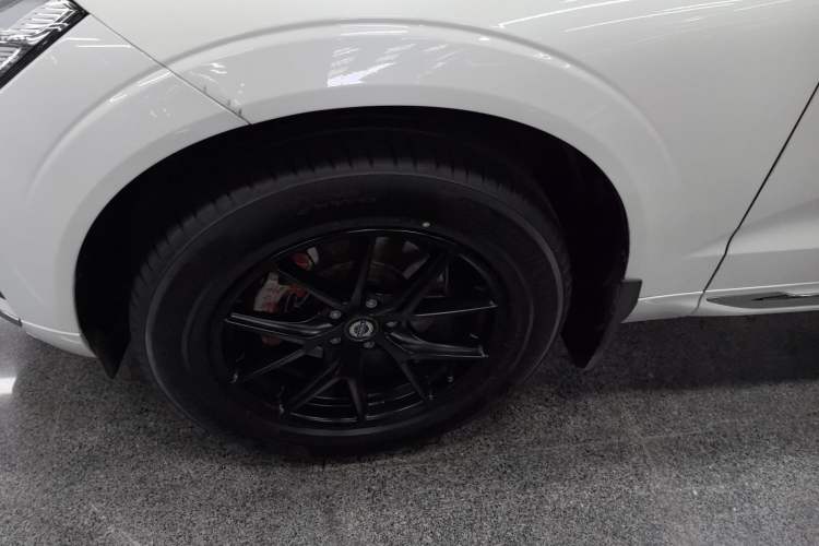 Used Volvo XC60 2022 B5 4x4 Zhiyi Luxury Edition
