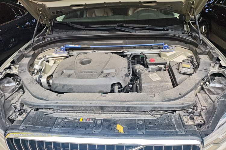 Used Volvo XC60 2019 T5 4x4 Smart Edition China V Standard
