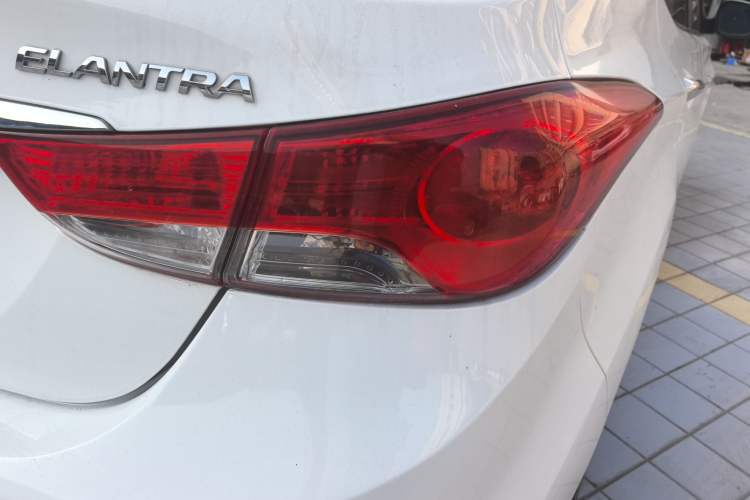 Used Hyundai Elantra (5th Generation / Langdong) 2015 1.6L Automatic Luxury Model
