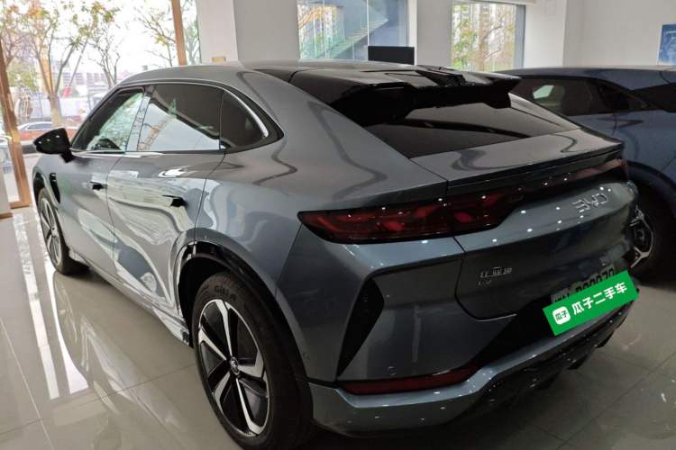 Used BYD Song L EV 2025 Intelligent Driving Version 662 km LiDAR Excellence Edition
