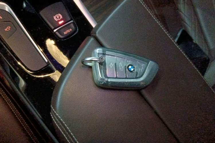 Used BMW 5 Series 2019 530Li Luxury Edition Premium Package
