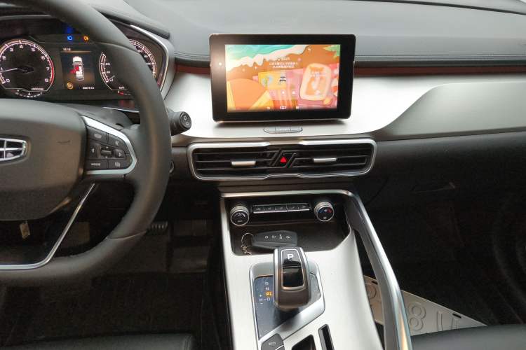 Used Geely Auto Coolray 2020 Facelift 240T DCT Hunter
