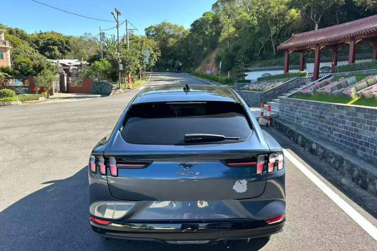 Used Ford Mustang Mach-E 2021 AION Y Plus Rear-Drive Luxury Edition (Long Range)
