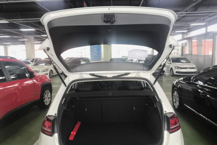 Used Volkswagen Golf 2017 230TSI Automatic Comfort Edition – Celebrating Milestone of One Million Units