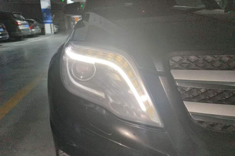 Used Mercedes-Benz GLK-Class 2015 GLK 300 4MATIC Fashion Edition Ultimate Version
