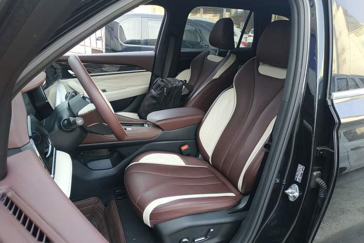 Used Geely Auto Monjaro L 2021 2.0TD DCT EVO Two-Wheel Drive Prestige Version
