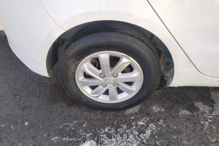 Used Kia K2 2015 Hatchback 1.4L AT GLS Cool Edition
