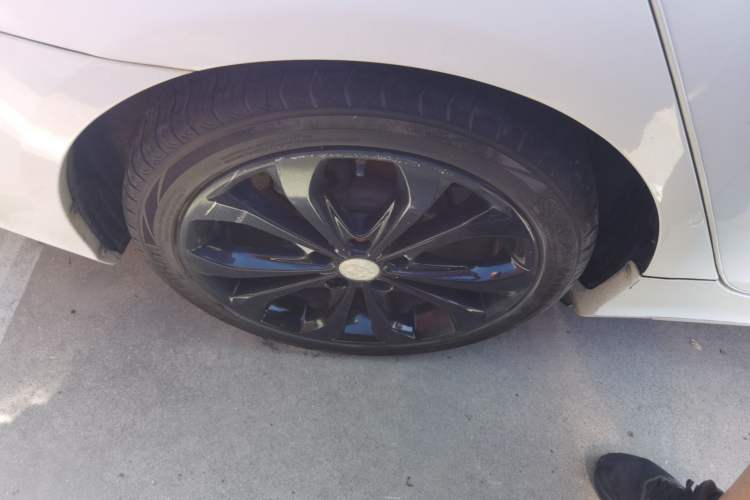 Used Hyundai Sonata 2013 2.4L Automatic Luxury Version China IV Standard
