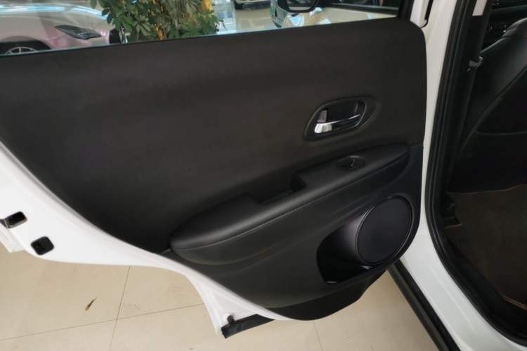 Used Honda Vezel 2017 1.5L CVT 2WD Comfort Model
