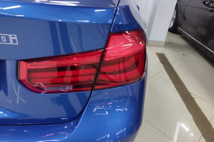 Used BMW 3 Series 2019 320i M Sport Package
