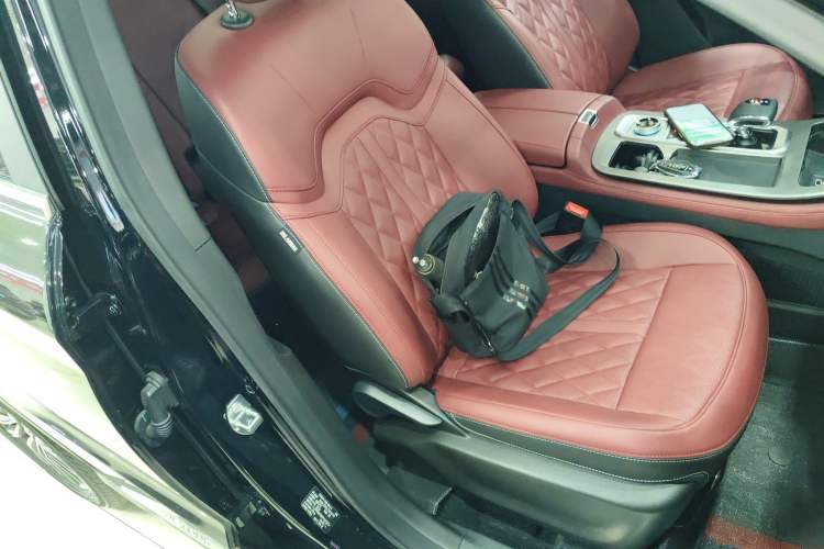 Used JETOUR X70 PLUS 2024 Champion Edition 1.5T DCT Champion MAX 7-Seater
