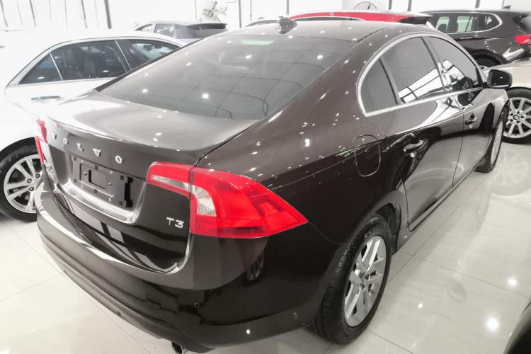 Used Volvo S60 2017 S60L T3 Smart Upgrade Edition
